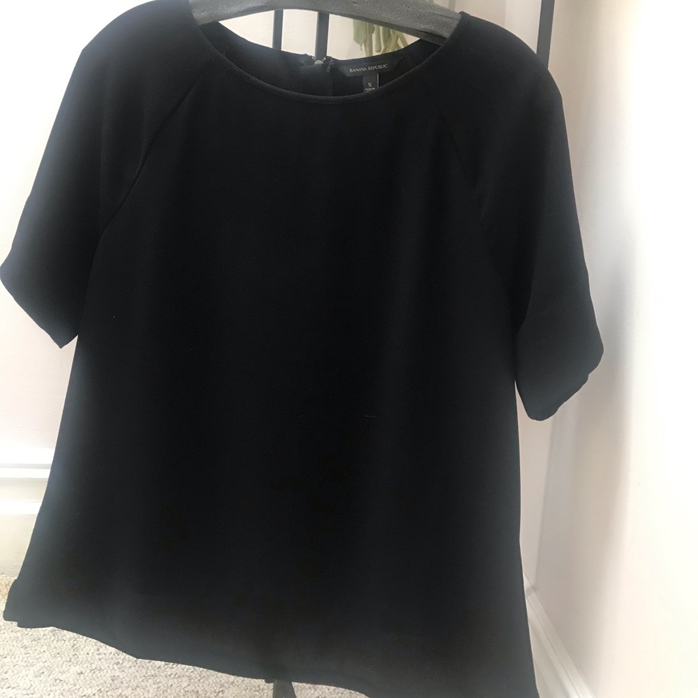 Banana Republic blouse in size SP